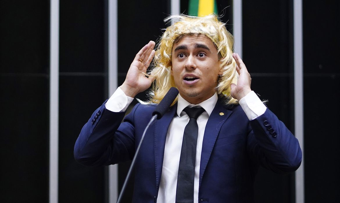 O ministro entendeu que as falas do deputado estão cobertas pela imunidade parlamentar/foto: Pablo Valadares/Câmara dos Deputados