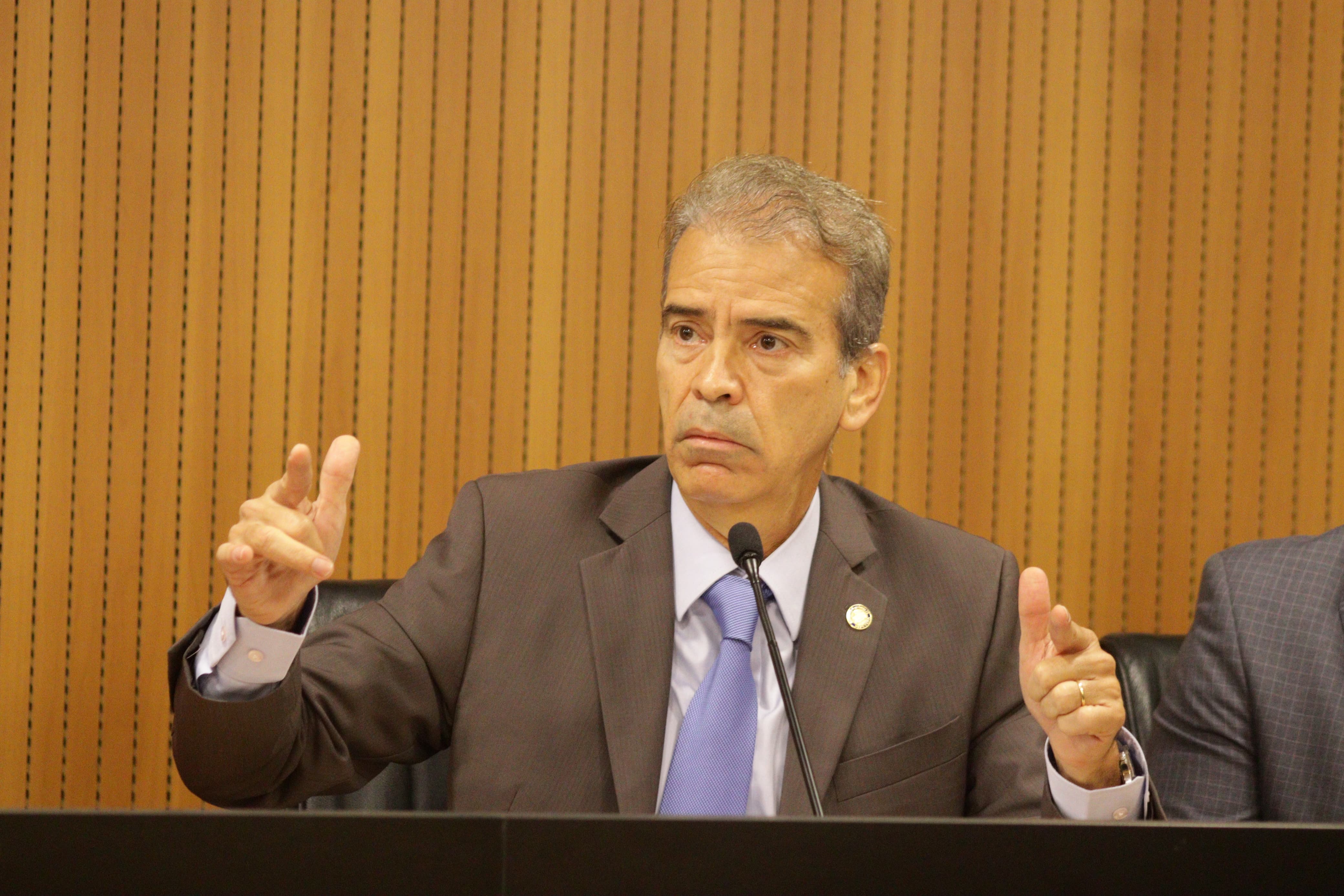 Coronel Feitosa (PL) desaprovou extinção escalonada das faixas salariais