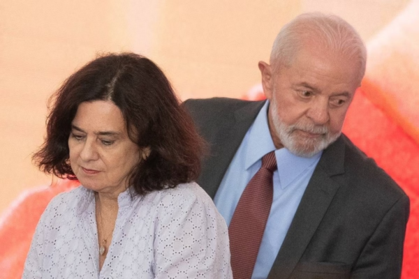 Presidente Luis Inácio Lula da Silva e a ministra da saúde Nísia Trindade/Crédito: Hugo Barreto/Metropóles @hugobarretophoto Presidente Luis Inácio Lula da Silva e a ministra da saúde Nísia Trindade/Crédito: Hugo Barreto/Metropóles @hugobarretophoto