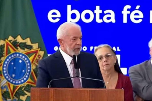''A gente não quer um país de gente muito rica e gente muito pobre. Se possível, a gente quer ser um país com uma classe média sustentável'', disse o petista/Crédito: Reprodução/TV Brasil