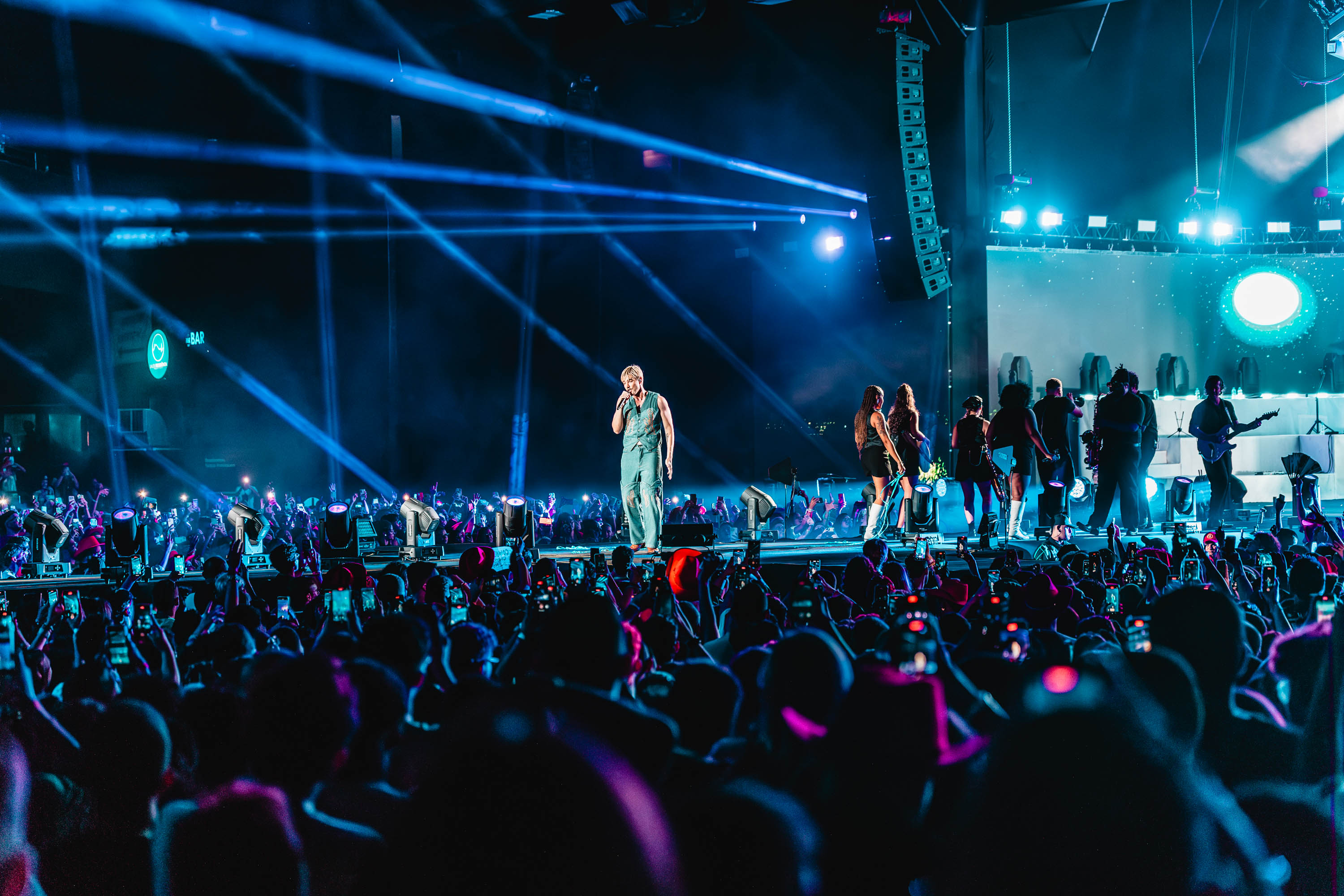 Jão faz um show esgotado para 15 mil pessoas no Recife/Foto: Isabella Carneiro Jão faz um show esgotado para 15 mil pessoas no Recife/Foto: Isabella Carneiro