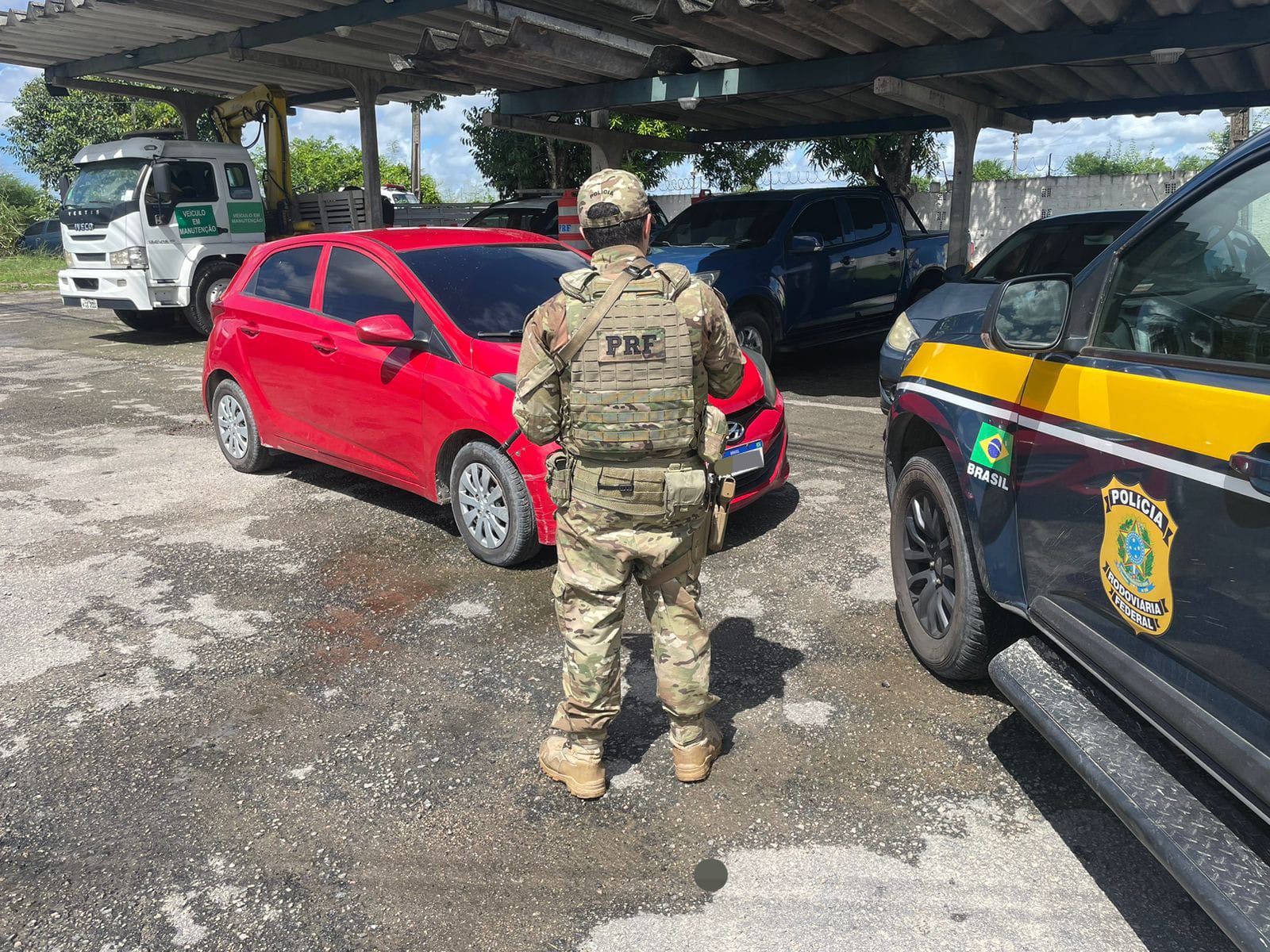 Carro foi parado em fiscalização em rodovia federal/Foto: PRF Carro foi parado em fiscalização em rodovia federal/Foto: PRF