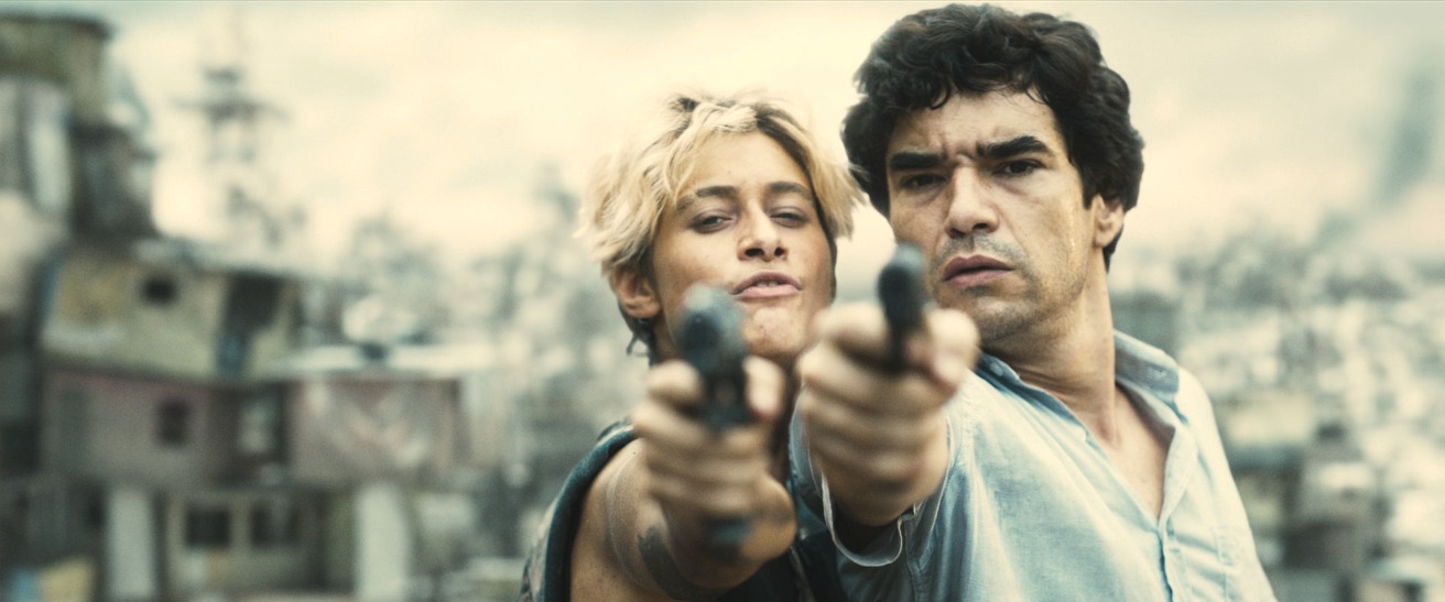 Filme é estrelado por Caio Blat (Riobaldo) e Luisa Arraes (Diadorim)/foto: Divulgação Filme é estrelado por Caio Blat (Riobaldo) e Luisa Arraes (Diadorim)/foto: Divulgação