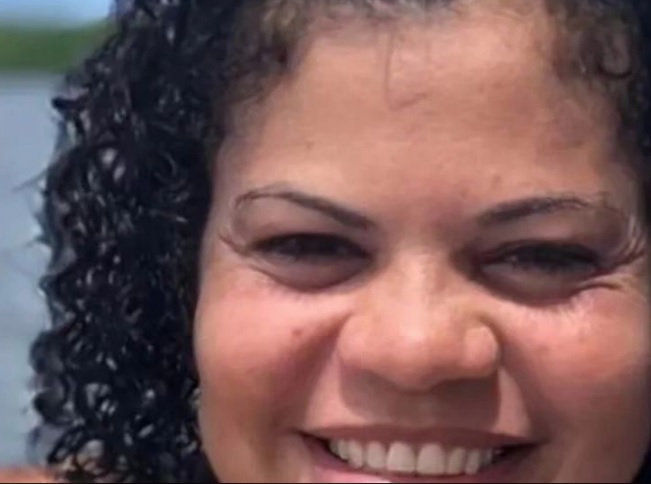 Taciana foi morta a tiros em rua/Foto: Redes Sociais Taciana foi morta a tiros em rua/Foto: Redes Sociais