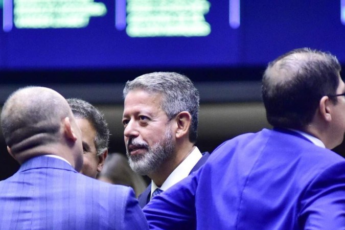 "Agora é a hora que todo mundo vai querer a reforma para o seu umbigo", pontuou Lira sobre a regulamentação da reforma tributária/foto: Zeca Ribeiro/Câmara dos Deputados "Agora é a hora que todo mundo vai querer a reforma para o seu umbigo", pontuou Lira sobre a regulamentação da reforma tributária/foto: Zeca Ribeiro/Câmara dos Deputados