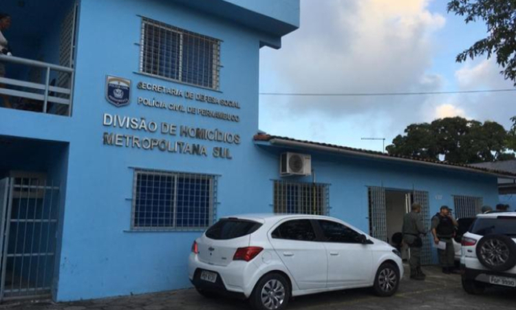 O mandado de prisão foi cumprido por meio da delegacia de Jaboatão dos Guararapes/Foto: Arquivo/DP O mandado de prisão foi cumprido por meio da delegacia de Jaboatão dos Guararapes/Foto: Arquivo/DP