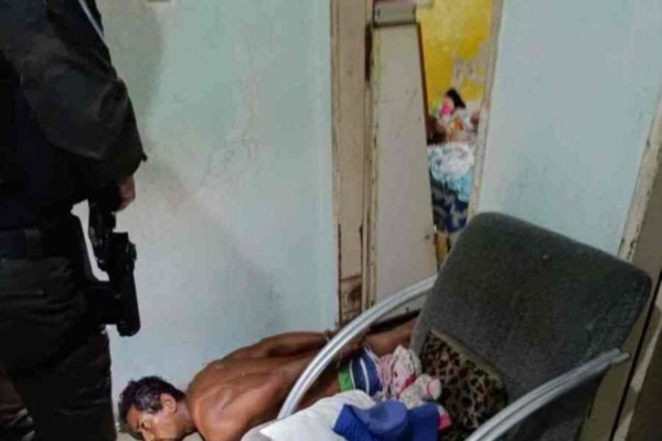 Suspeito de matar Geves Alves da Silva, foi preso na cidade de Ipojuca (PE) nesta terça-feira (30/4)/Crédito: Divulgação Polícia Civil