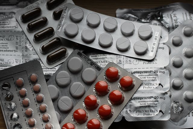 Na regulamentação da Reforma Tributária enviada pelo Governo Federal ao Congresso, alguns medicamentos vão ter isenção e redução de impostos/Crédito: Pexels Na regulamentação da Reforma Tributária enviada pelo Governo Federal ao Congresso, alguns medicamentos vão ter isenção e redução de impostos/Crédito: Pexels