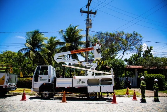 Técnicos da Neoenergia inspecionaram sistemas/Foto: Divulgação Técnicos da Neoenergia inspecionaram sistemas/Foto: Divulgação