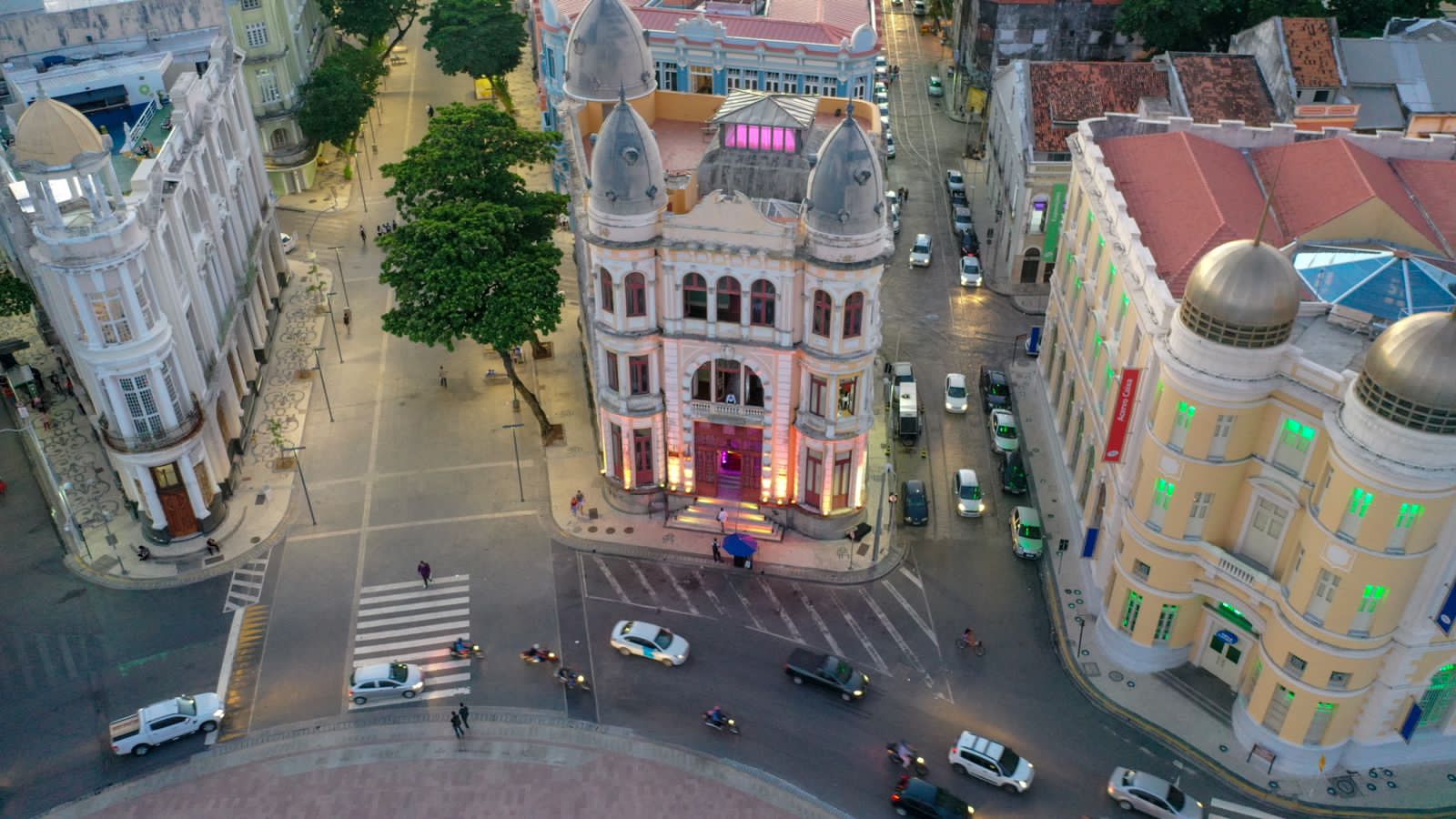 Iniciativa oferecerá também visitas guiadas pelo Palácio do Comércio/Foto: Divulgação Iniciativa oferecerá também visitas guiadas pelo Palácio do Comércio/Foto: Divulgação