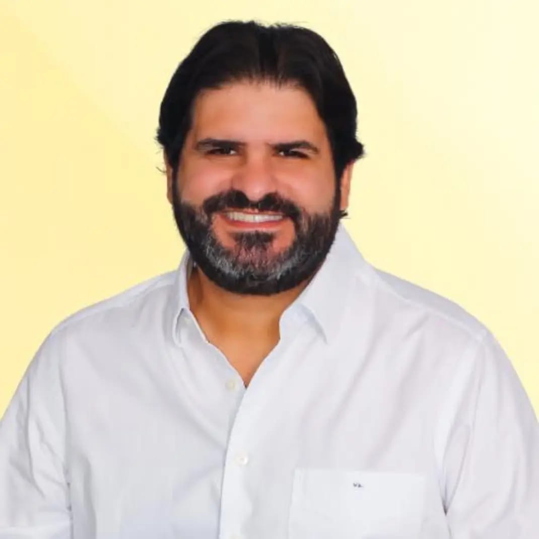 Vinicius Labanca (PSB) aparece como favorito em todos os cenários na disputa eleitoral pela prefeitura de São Lourenço da Mata, na Região Metropolitana do Recife/Foto: Divulgação Vinicius Labanca (PSB) aparece como favorito em todos os cenários na disputa eleitoral pela prefeitura de São Lourenço da Mata, na Região Metropolitana do Recife/Foto: Divulgação