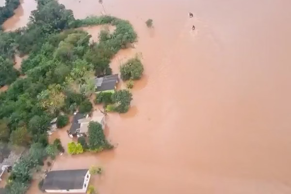Episódio é considerado o maior desastre natural da história do estado/Foto: Força Aérea Brasileira