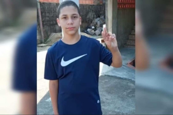 Carlos tinha 13 anos e morava em Praia Grande (SP)/crédito: Arquivo pessoal Carlos tinha 13 anos e morava em Praia Grande (SP)/crédito: Arquivo pessoal