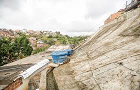 Obras em morros têm dinheiro assegurado no Novo PAC/Foto: Arquivo Obras em morros têm dinheiro assegurado no Novo PAC/Foto: Arquivo