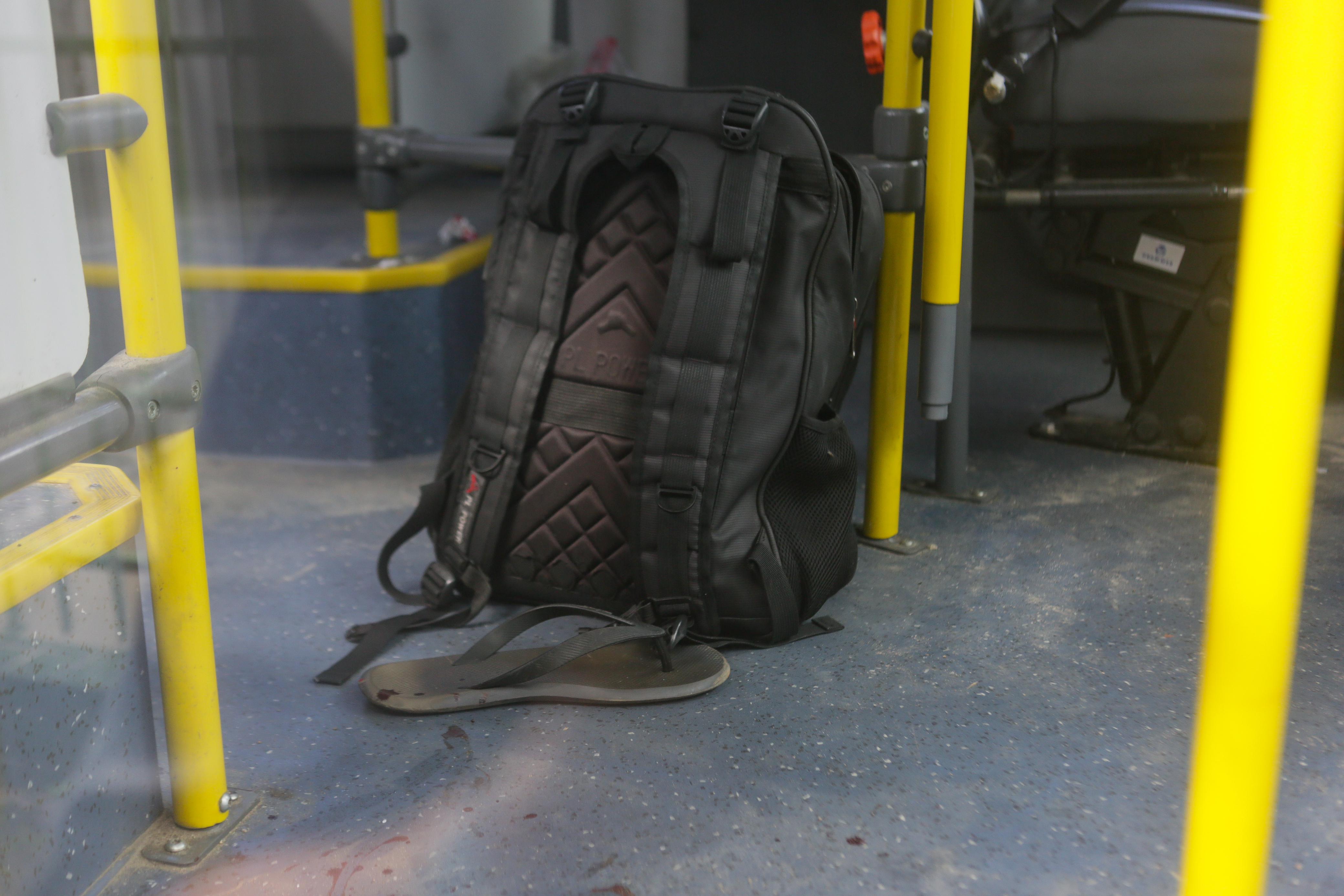 Mochila foi achada em ônibus assaltado/Foto: Rafael Vieira/DP Mochila foi achada em ônibus assaltado/Foto: Rafael Vieira/DP