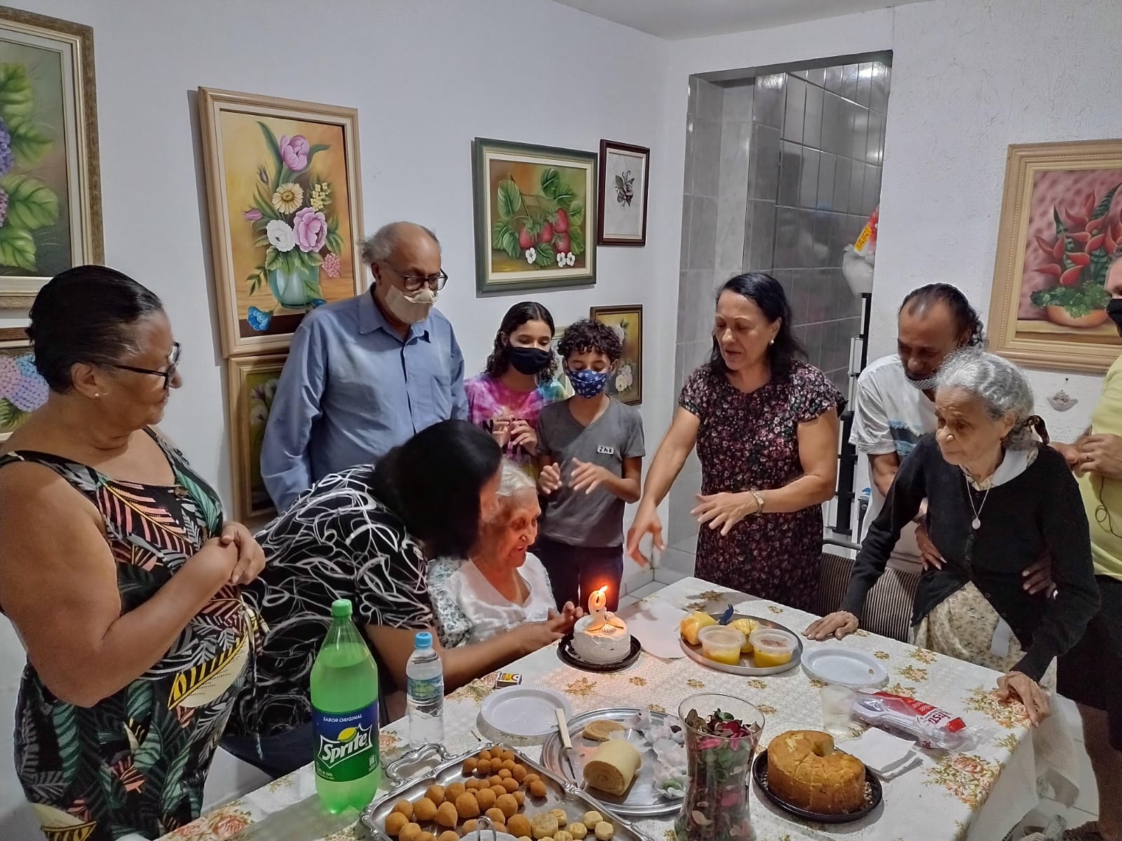 Maria do Carmo da Silva de Oliveira Leite é natural de Igarassu, na Região Metropolitana, e nunca quis ter filhos biológicos, mas se comprometeu a cuidar dos sobrinhos e sobrinhos-netos/Foto: Cortesia Maria do Carmo da Silva de Oliveira Leite é natural de Igarassu, na Região Metropolitana, e nunca quis ter filhos biológicos, mas se comprometeu a cuidar dos sobrinhos e sobrinhos-netos/Foto: Cortesia