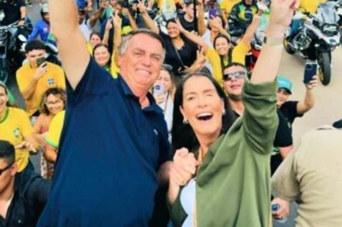 Bolsonaro e Amália Barros/Foto: Instagram/Reprodução Bolsonaro e Amália Barros/Foto: Instagram/Reprodução