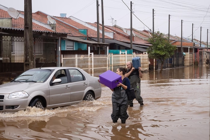 Enchentes no Rio Grande do Sul deixaram mais de 140 mortos, em 447 munic&iacute;pios/Foto: Igo Estrela/Metr&oacute;poles