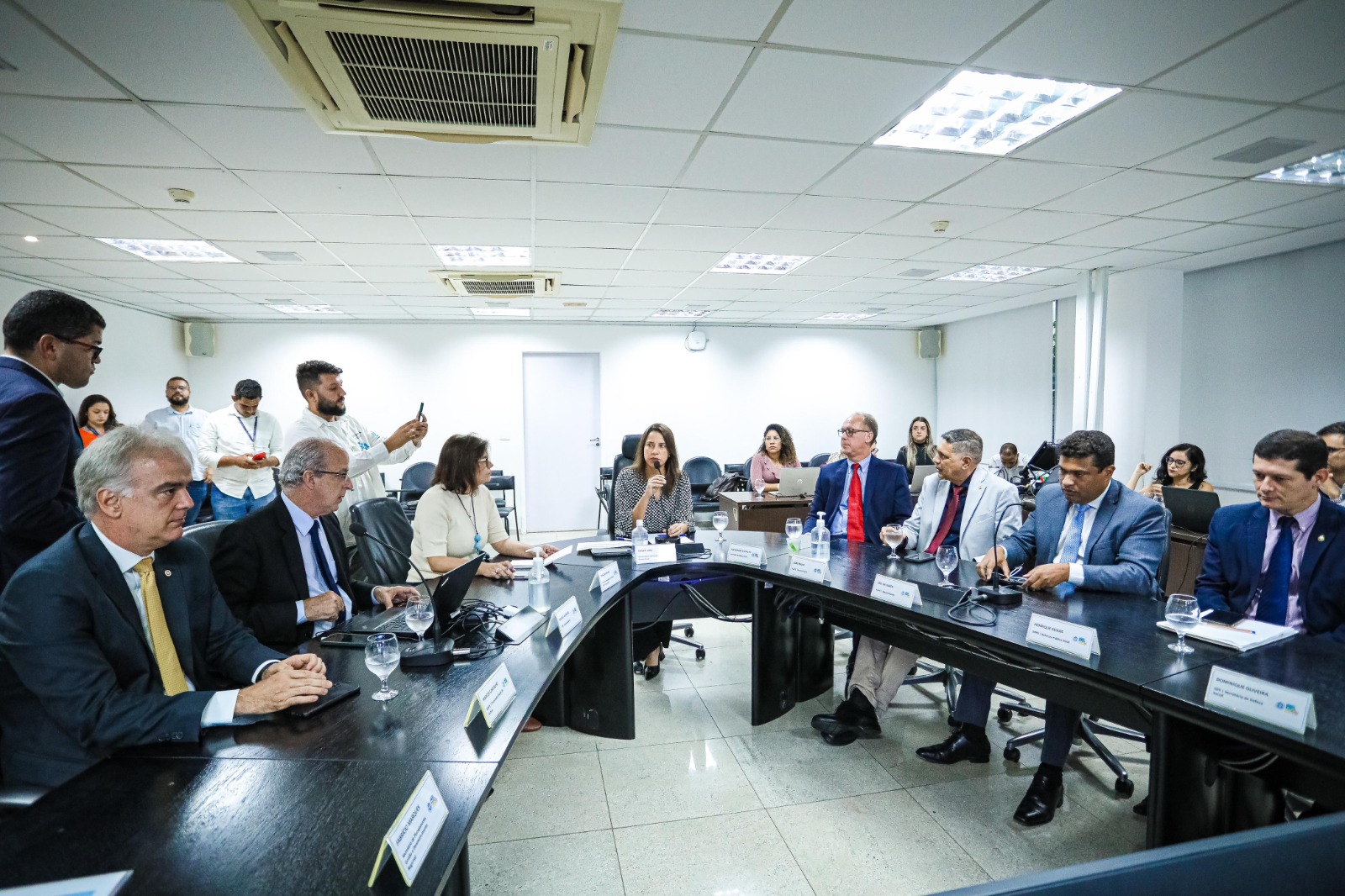 Os dados foram apresentados para a governadora Raquel Lyra e para sua vice, Priscila Krause, nesta segunda-feira (13)/Foto: Janaína Pepeu/Secom Os dados foram apresentados para a governadora Raquel Lyra e para sua vice, Priscila Krause, nesta segunda-feira (13)/Foto: Janaína Pepeu/Secom