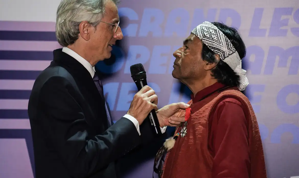 Ele recebeu insígnia de Cavaleiro da Ordem Nacional da Legião de Honra/foto: Rafa Neddermeyer/Agência Brasil