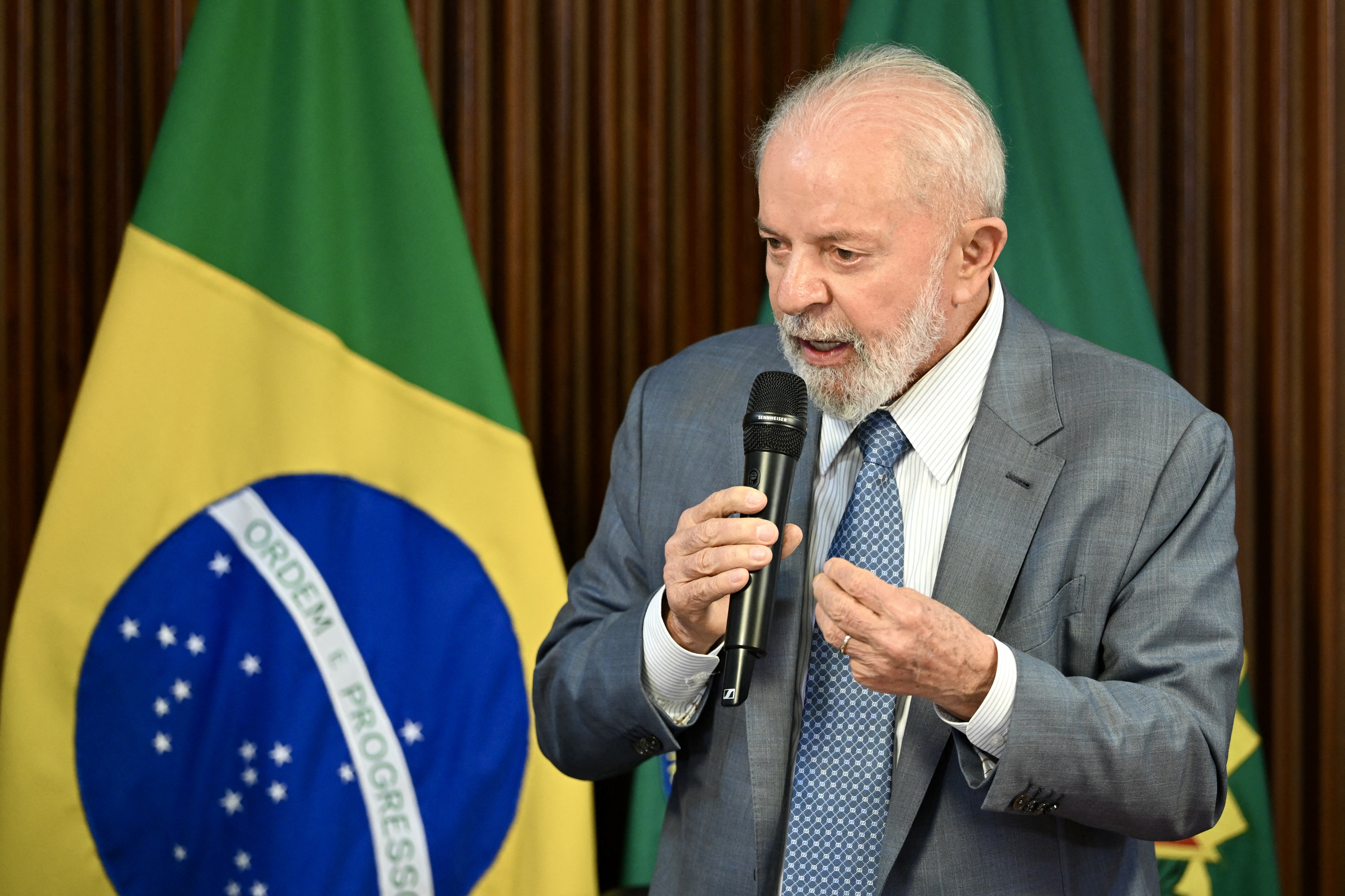 Lula anunciou a proposta para suspender por 36 meses o pagamento da dívida do RS com a União/EVARISTO SA / AFP Lula anunciou a proposta para suspender por 36 meses o pagamento da dívida do RS com a União/EVARISTO SA / AFP