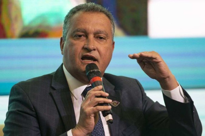 O governo estima que pouco mais de 200 mil famílias serão elegíveis para receber o benefício, com investimento de R$ 1,2 bilhão, diz Costa/foto: Marcelo Camargo/Agência Brasil O governo estima que pouco mais de 200 mil famílias serão elegíveis para receber o benefício, com investimento de R$ 1,2 bilhão, diz Costa/foto: Marcelo Camargo/Agência Brasil