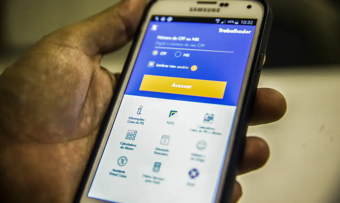 Para ter acesso ao recurso, é preciso ter saldo na conta do FGTS/foto: Marcelo Camargo/Agência Brasil Para ter acesso ao recurso, é preciso ter saldo na conta do FGTS/foto: Marcelo Camargo/Agência Brasil