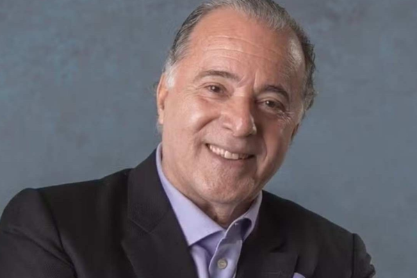 A cirurgia do ator Tony Ramos terminou por volta das 19h30/Crédito: TV Globo/Reprodução A cirurgia do ator Tony Ramos terminou por volta das 19h30/Crédito: TV Globo/Reprodução