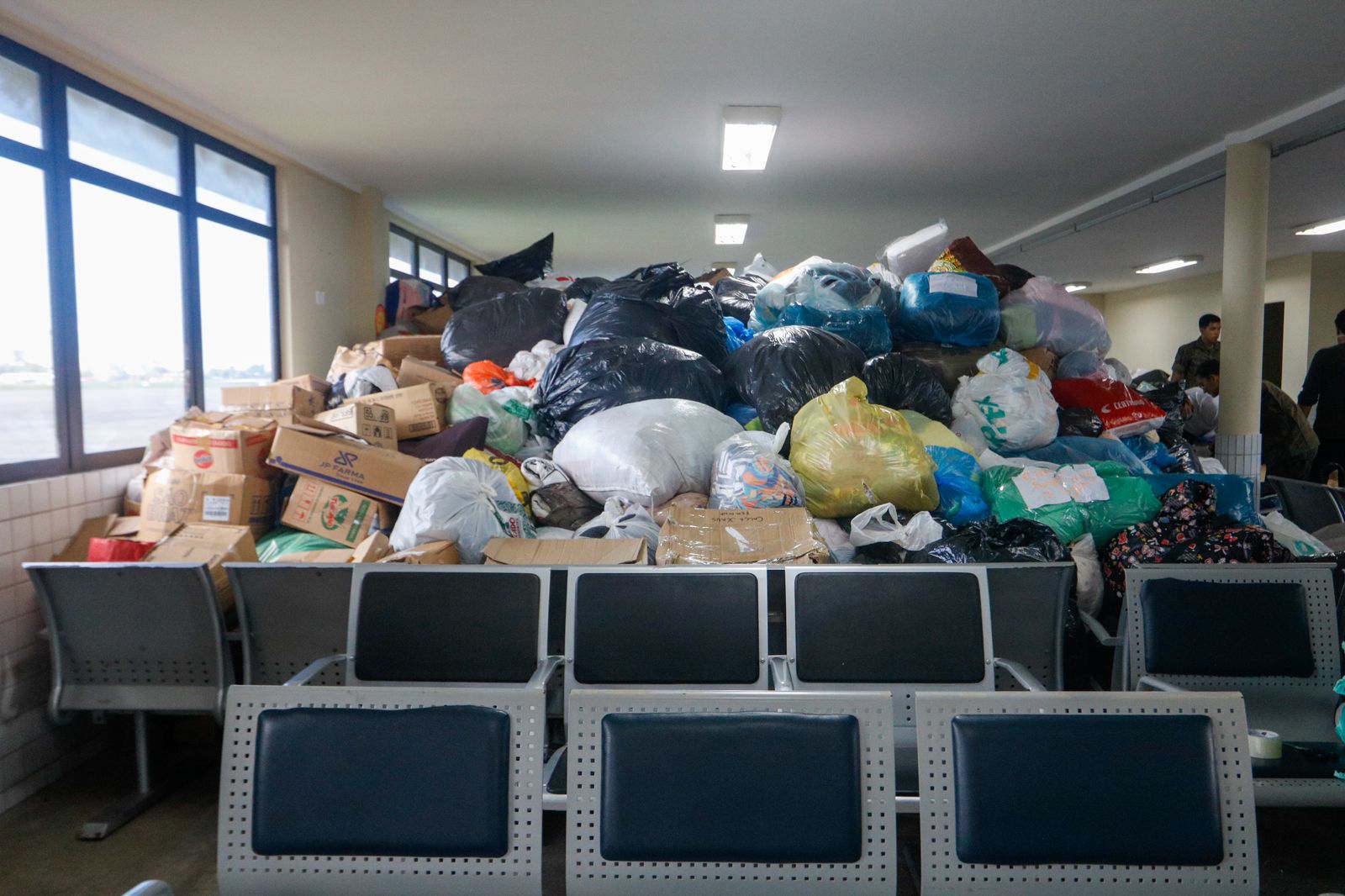 As Forças Armadas têm trabalhado ativamente na coordenação do envio das doações dos pernambucanos para o RS.