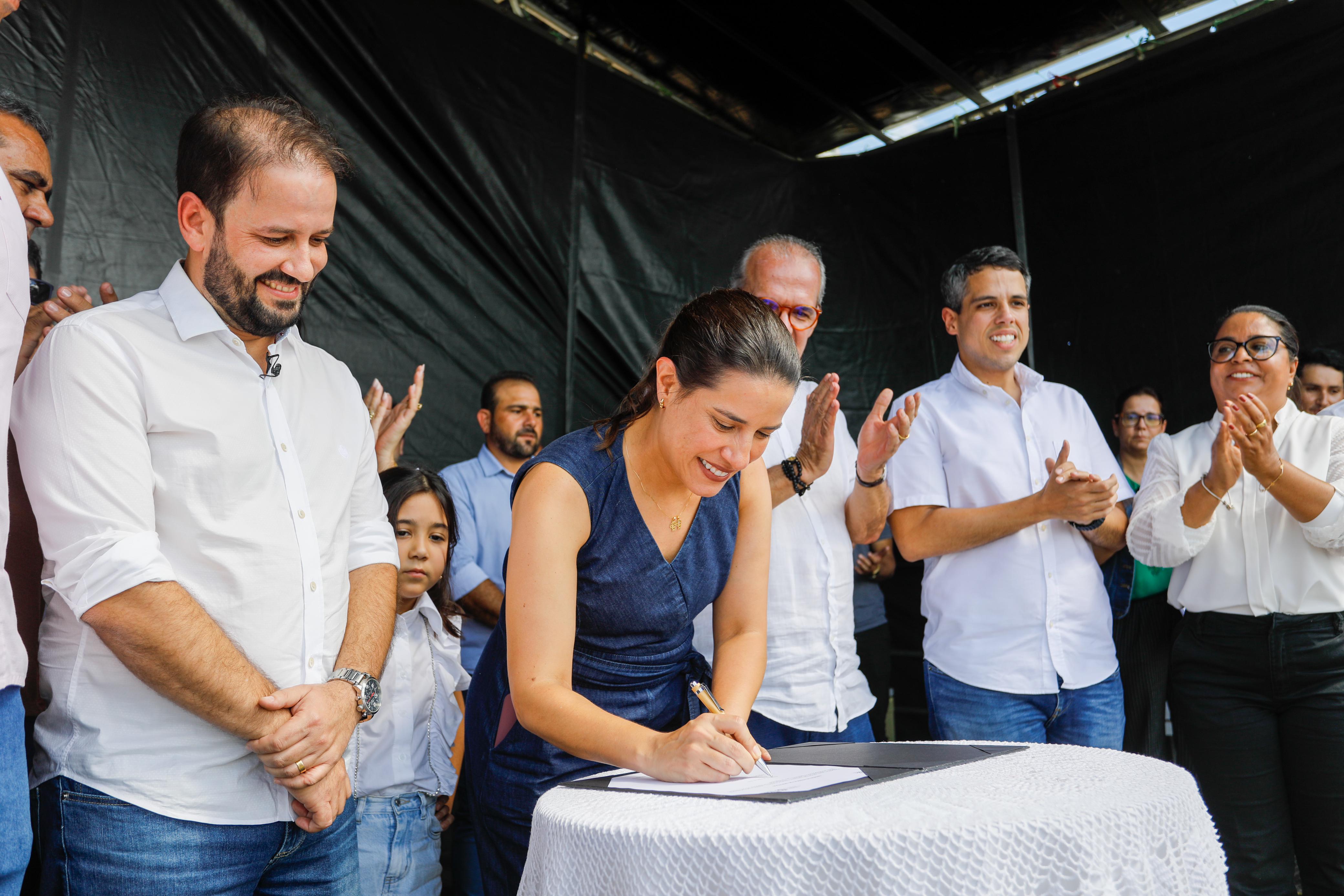 A ordem de serviço foi assinada ela governadora Raquel Lyra nesta sexta-feira (17)/Foto: Miva Filho/Secom