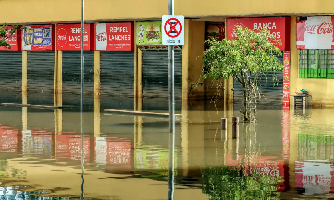 Na medição das 12h, cota estava em 4,54 metros/foto: Rafa Neddermeyer/Agência Brasil Na medição das 12h, cota estava em 4,54 metros/foto: Rafa Neddermeyer/Agência Brasil