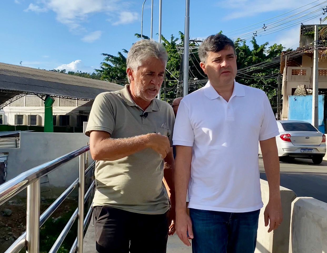 Prefeito e deputado Eduardo da Fonte visitaram nova ponte em Moreno/Foto: Divulgação