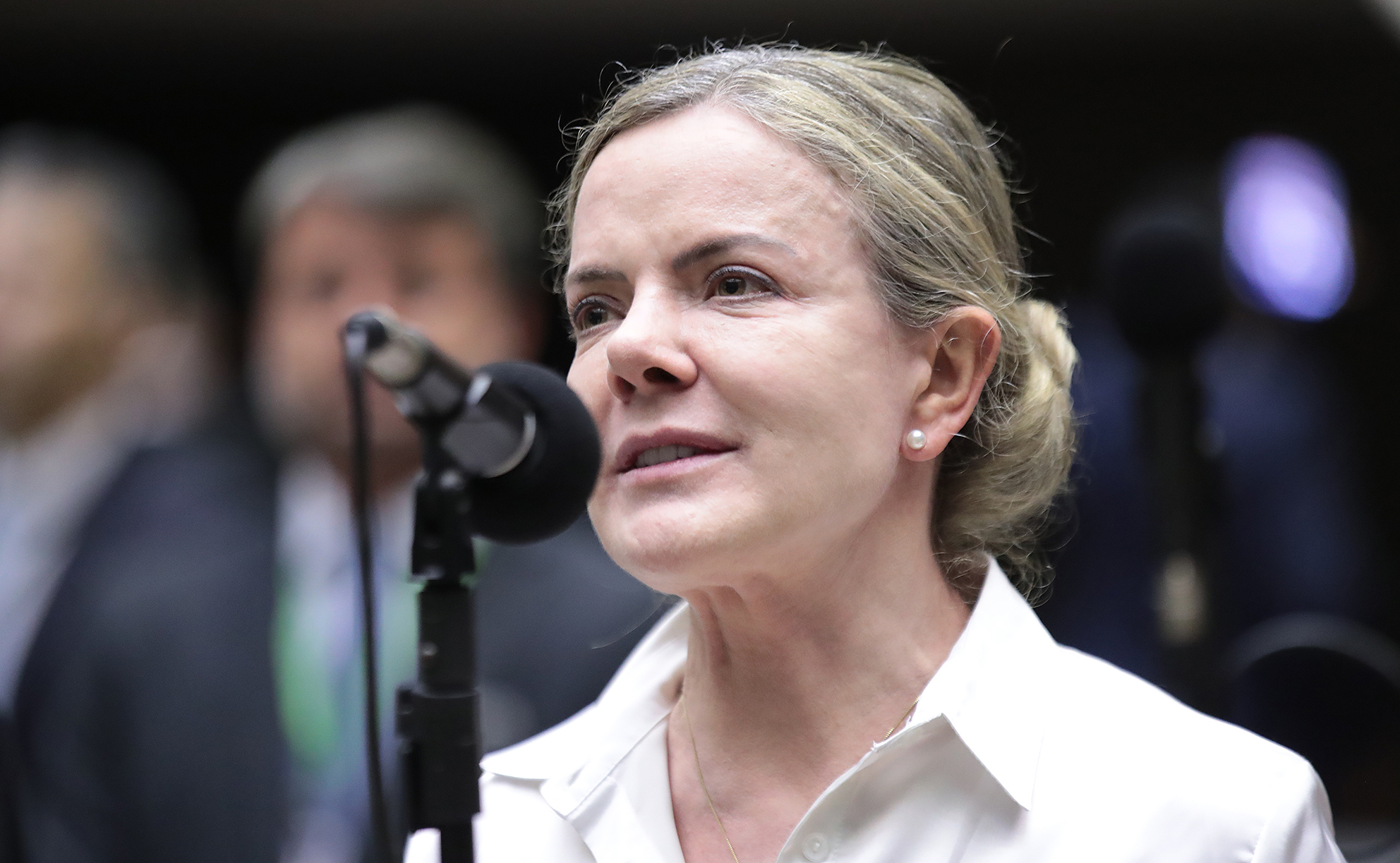 Projeto diz que Gleisi Hoffmann (PT) teria fortes ligações com o Recife/Zeca Ribeiro/Câmara dos Deputados Projeto diz que Gleisi Hoffmann (PT) teria fortes ligações com o Recife/Zeca Ribeiro/Câmara dos Deputados