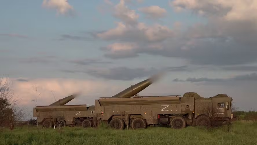 Forças de mísseis realizando exercícios táticos de armas nucleares no distrito militar do sul da Rússia/Foto: Ministério da Defesa da Rússia/AFP Forças de mísseis realizando exercícios táticos de armas nucleares no distrito militar do sul da Rússia/Foto: Ministério da Defesa da Rússia/AFP