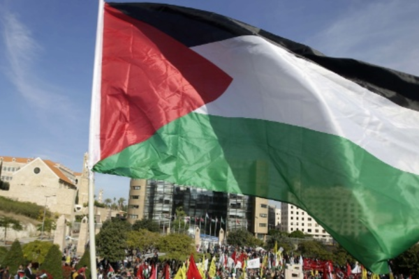 Bandeira da Palestina próximo da sede da ONU/Crédito: JOSEPH EID/AFP Bandeira da Palestina próximo da sede da ONU/Crédito: JOSEPH EID/AFP