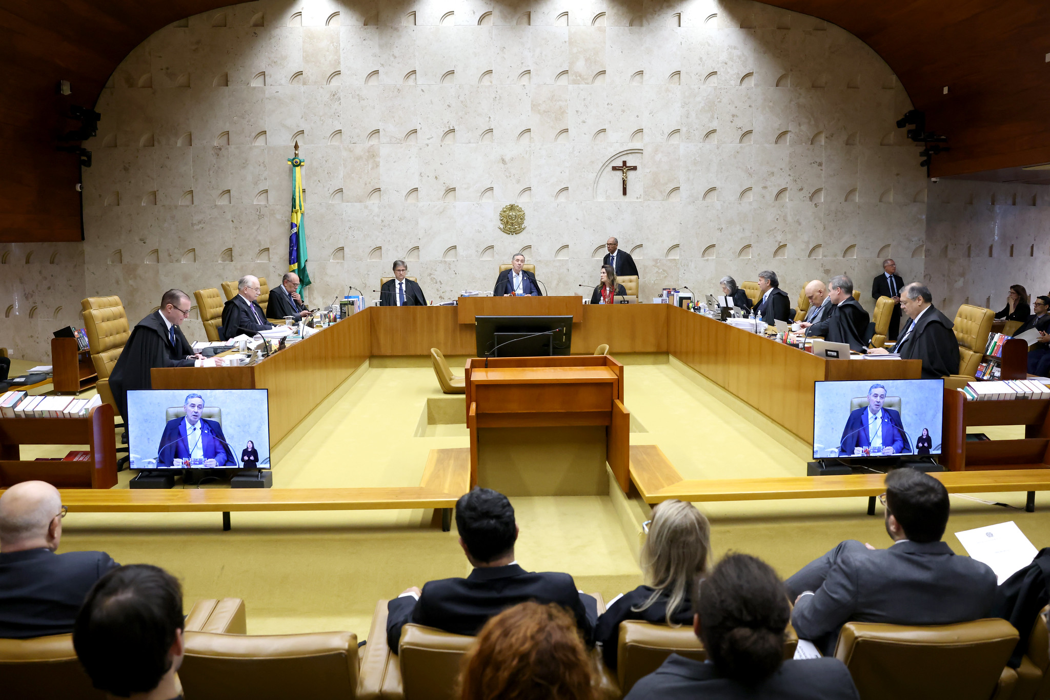 A questão foi decidida com base no voto do ministro Luís Roberto Barroso/Gustavo Moreno/SCO/STF A questão foi decidida com base no voto do ministro Luís Roberto Barroso/Gustavo Moreno/SCO/STF