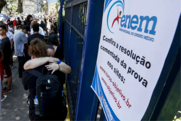 As provas do Enem 2024 serão aplicadas tradicionalmente em dois domingos, nos dias 3 e 10 de novembro/Crédito: Paulo Pinto/Agência Brasil As provas do Enem 2024 serão aplicadas tradicionalmente em dois domingos, nos dias 3 e 10 de novembro/Crédito: Paulo Pinto/Agência Brasil