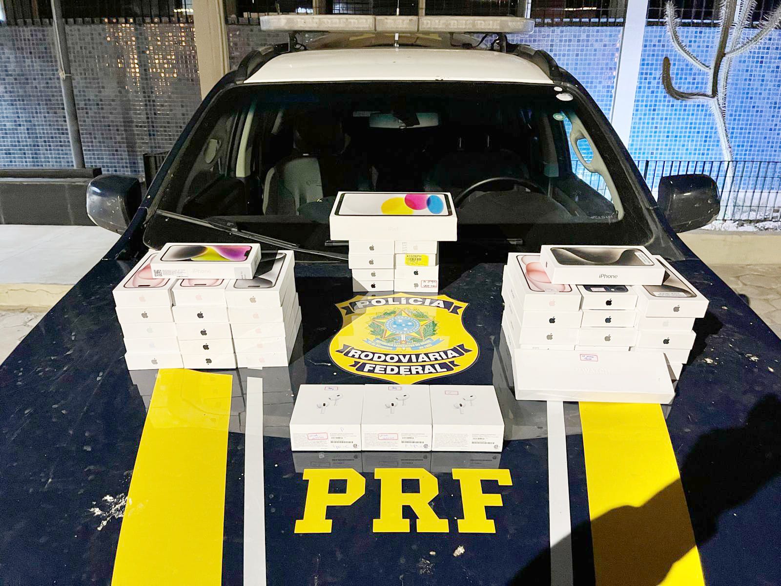 Equipamentos eletrônicos foram apreendidos por falta de noita fiscal/Foto: PRF Equipamentos eletrônicos foram apreendidos por falta de noita fiscal/Foto: PRF