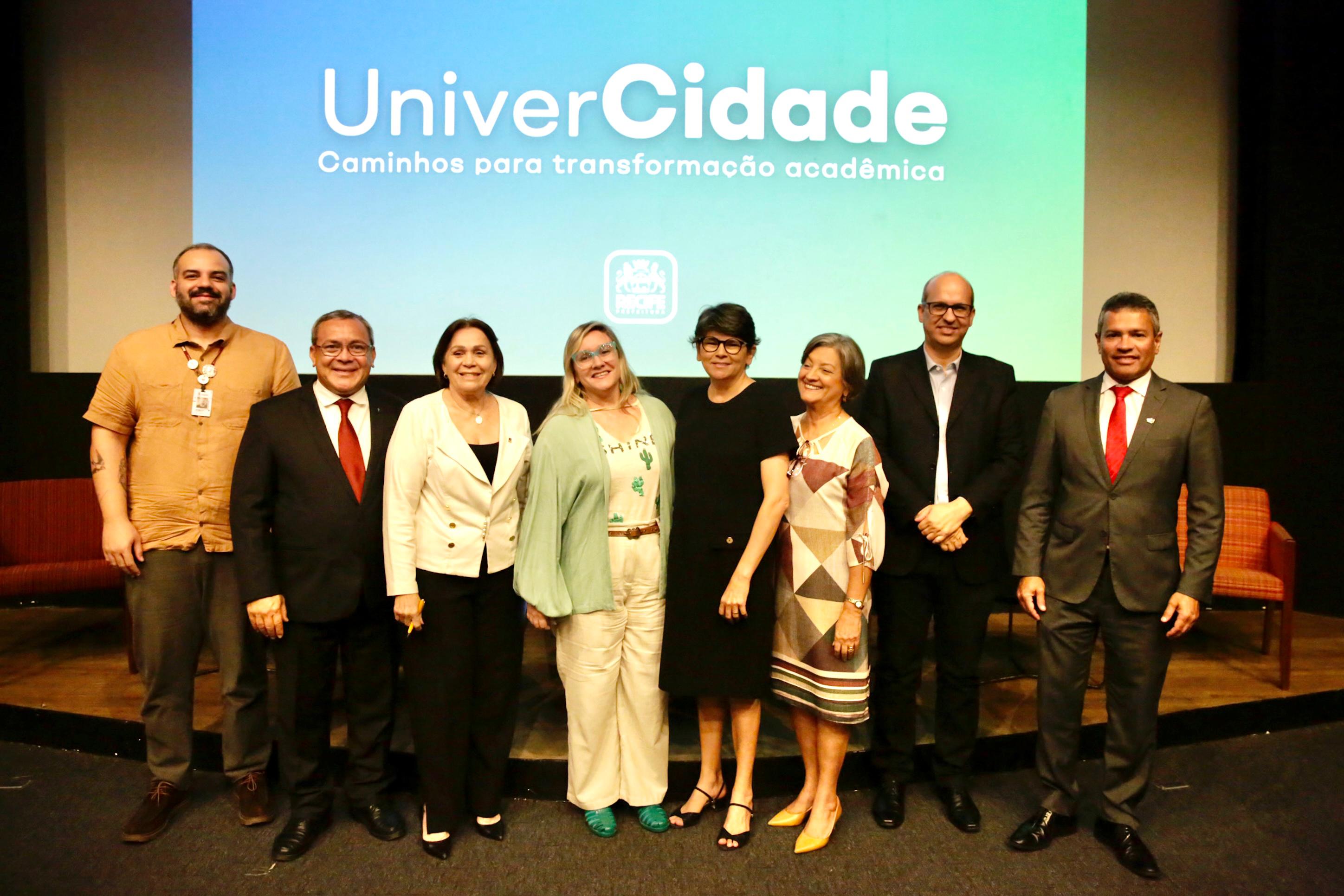 Evento de lançamento do programa aconteceu no Cinema do Porto Digital/foto: Heudes Régis Evento de lançamento do programa aconteceu no Cinema do Porto Digital/foto: Heudes Régis