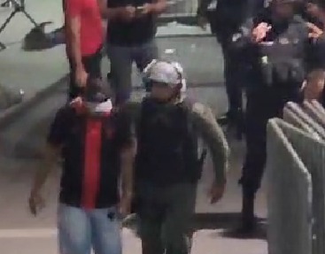 O homem é suspeito de ter roubado cargas em maio de 2021, na BR-101, no município de Ribeirão, na Mata Sul/Foto: Divulgação/SDS O homem é suspeito de ter roubado cargas em maio de 2021, na BR-101, no município de Ribeirão, na Mata Sul/Foto: Divulgação/SDS