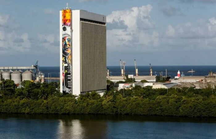 A Prefeitura do Recife transferiu o ponto facultativo de Corpus Christi, comemorado na quinta-feira (30), para a sexta (31). A informação foi divulgada no Diário Oficial do Município nesta terça-feira (28)./Foto: PCR A Prefeitura do Recife transferiu o ponto facultativo de Corpus Christi, comemorado na quinta-feira (30), para a sexta (31). A informação foi divulgada no Diário Oficial do Município nesta terça-feira (28)./Foto: PCR