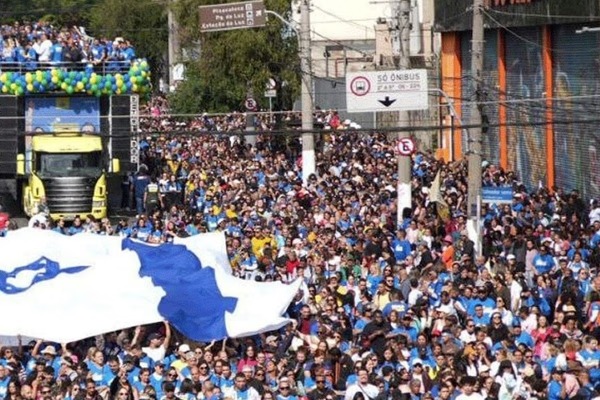 Multidão de fiéis na Marcha para Jesus em São Paulo/foto: Reprodução/Instagram Multidão de fiéis na Marcha para Jesus em São Paulo/foto: Reprodução/Instagram