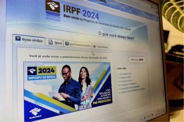 Confira se você faz parte da categoria que recebe o primeiro lote da restituição do Imposto de Renda/Crédito: Juca Varella/Agência Brasil Confira se você faz parte da categoria que recebe o primeiro lote da restituição do Imposto de Renda/Crédito: Juca Varella/Agência Brasil