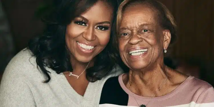 Michelle Obama com sua mãe, Marian Robinson/foto: Reprodução Michelle Obama com sua mãe, Marian Robinson/foto: Reprodução
