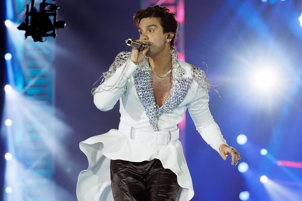 Luan Santana teve mal subito e foi socorrido às pressas/Reprodução/Instagram/@luansantana Luan Santana teve mal subito e foi socorrido às pressas/Reprodução/Instagram/@luansantana