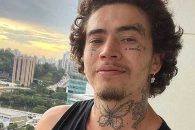 "E vamos ver quem está do lado de quê, se alguém está preocupado com algo, quem é hipócrita, quem mentiu", escreveu o artista nas redes sociais/Foto: Reprodução/Instagram "E vamos ver quem está do lado de quê, se alguém está preocupado com algo, quem é hipócrita, quem mentiu", escreveu o artista nas redes sociais/Foto: Reprodução/Instagram