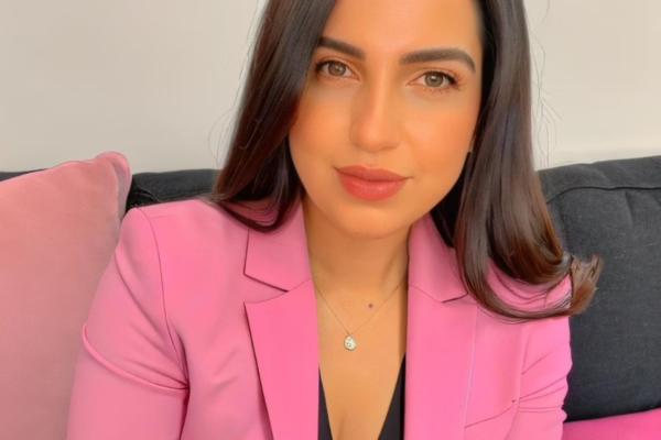 A esteticista e influencer Natália Becker atende em São Paulo e no Rio de Janeiro/Reprodução / Redes Sociais A esteticista e influencer Natália Becker atende em São Paulo e no Rio de Janeiro/Reprodução / Redes Sociais