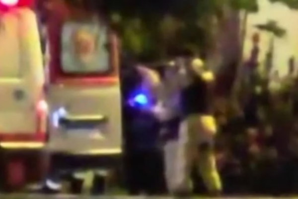 PM atira contra paciente em surto dentro de ambulância em MG/Crédito: Reprodução PM atira contra paciente em surto dentro de ambulância em MG/Crédito: Reprodução