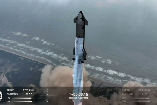 Esta imagem estática tirada de uma transmissão da SpaceX mostra a SpaceX Starship sendo lançada em seu quarto teste de voo da Starbase/Crédito: Handout / SPACEX / AFP Esta imagem estática tirada de uma transmissão da SpaceX mostra a SpaceX Starship sendo lançada em seu quarto teste de voo da Starbase/Crédito: Handout / SPACEX / AFP