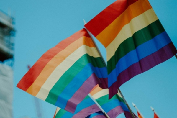 Bandeira LGBT/Crédito: Daniel James/Unsplash Bandeira LGBT/Crédito: Daniel James/Unsplash